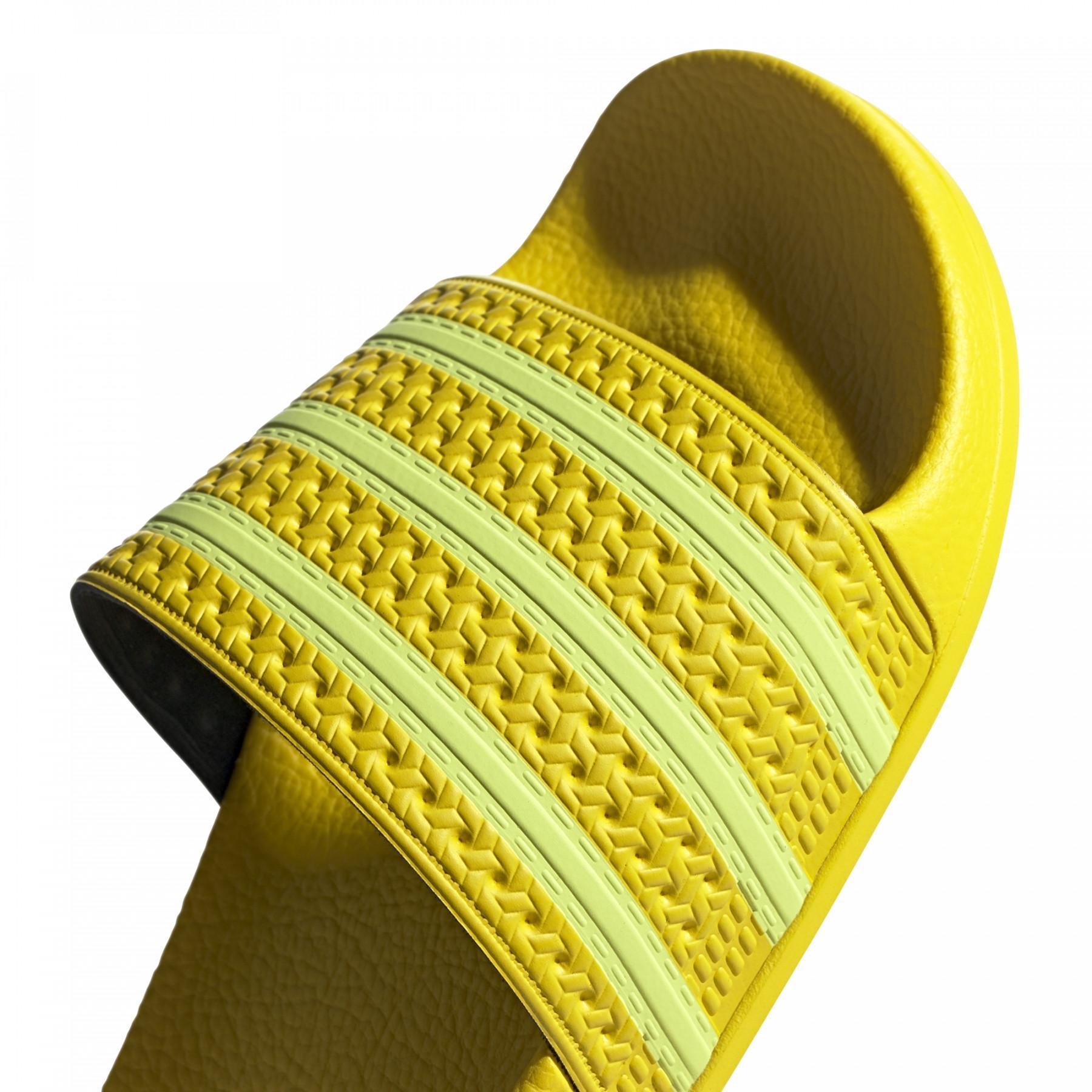 Sandaler för kvinnor adidas adilette