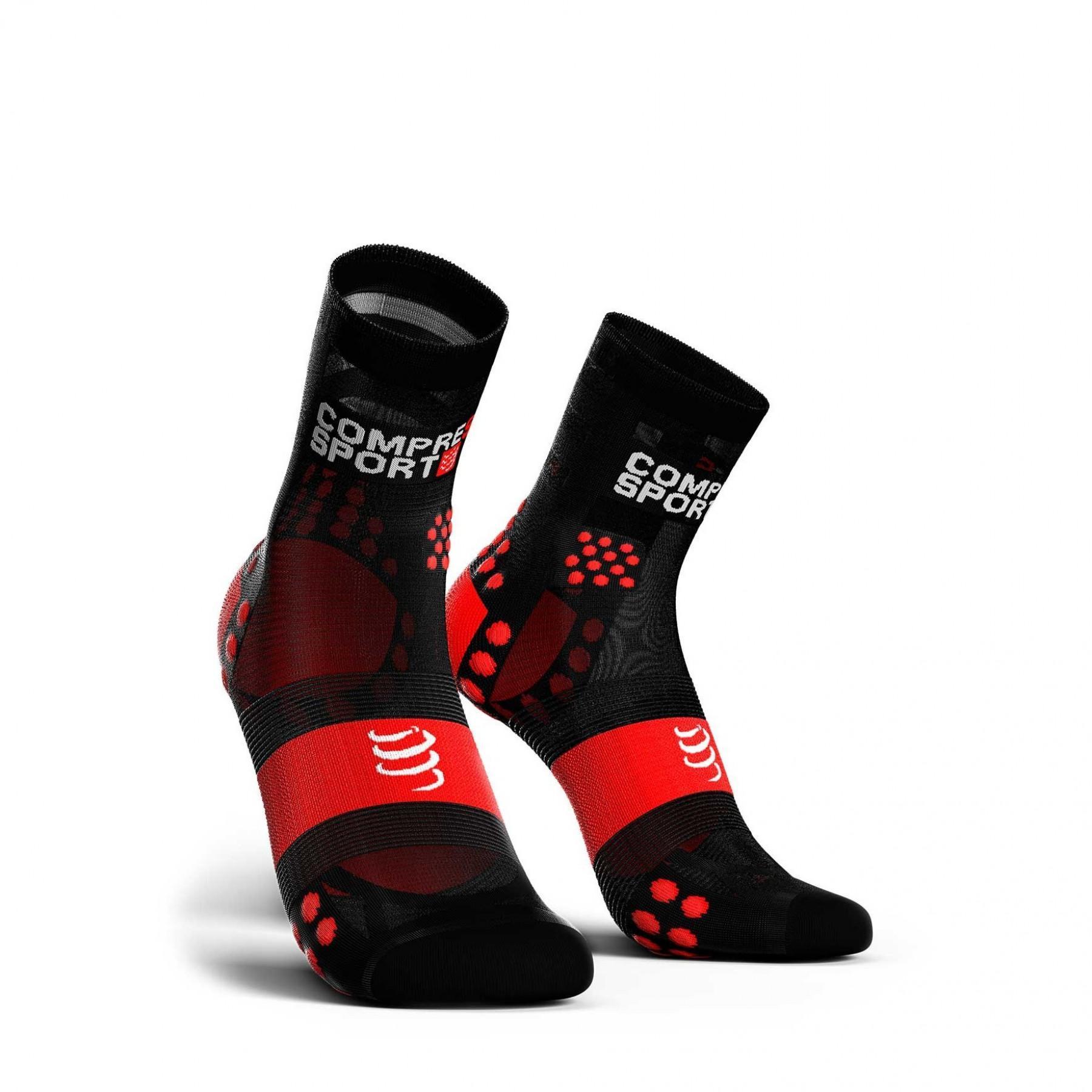 Strumpor Compressport Pro Racing Socks v3.0 Ultralight Run High